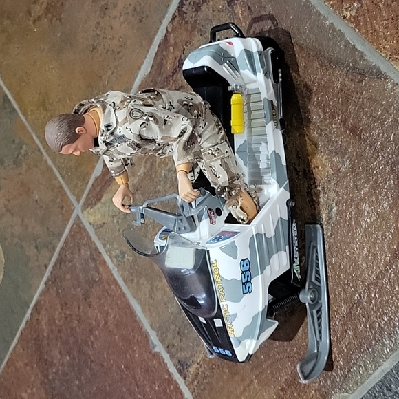 Vintage Lanard Toys Artic Patrol Snowmobile with Formative action figure - Picture 1 of 12